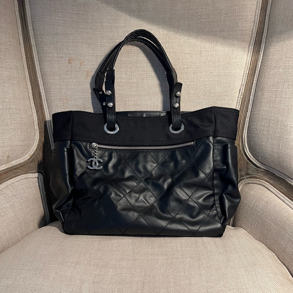 Excellent Condition Authentic Chanel Biarritz Tote with pouch